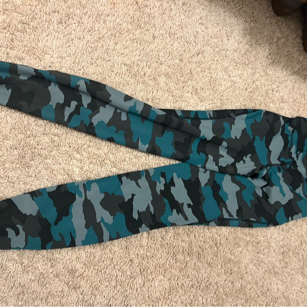 Lululemon Wunder Train High-Rise Tight 25" Green Camo